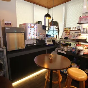 Gora Guam Dog 2*, 箱根町 日本